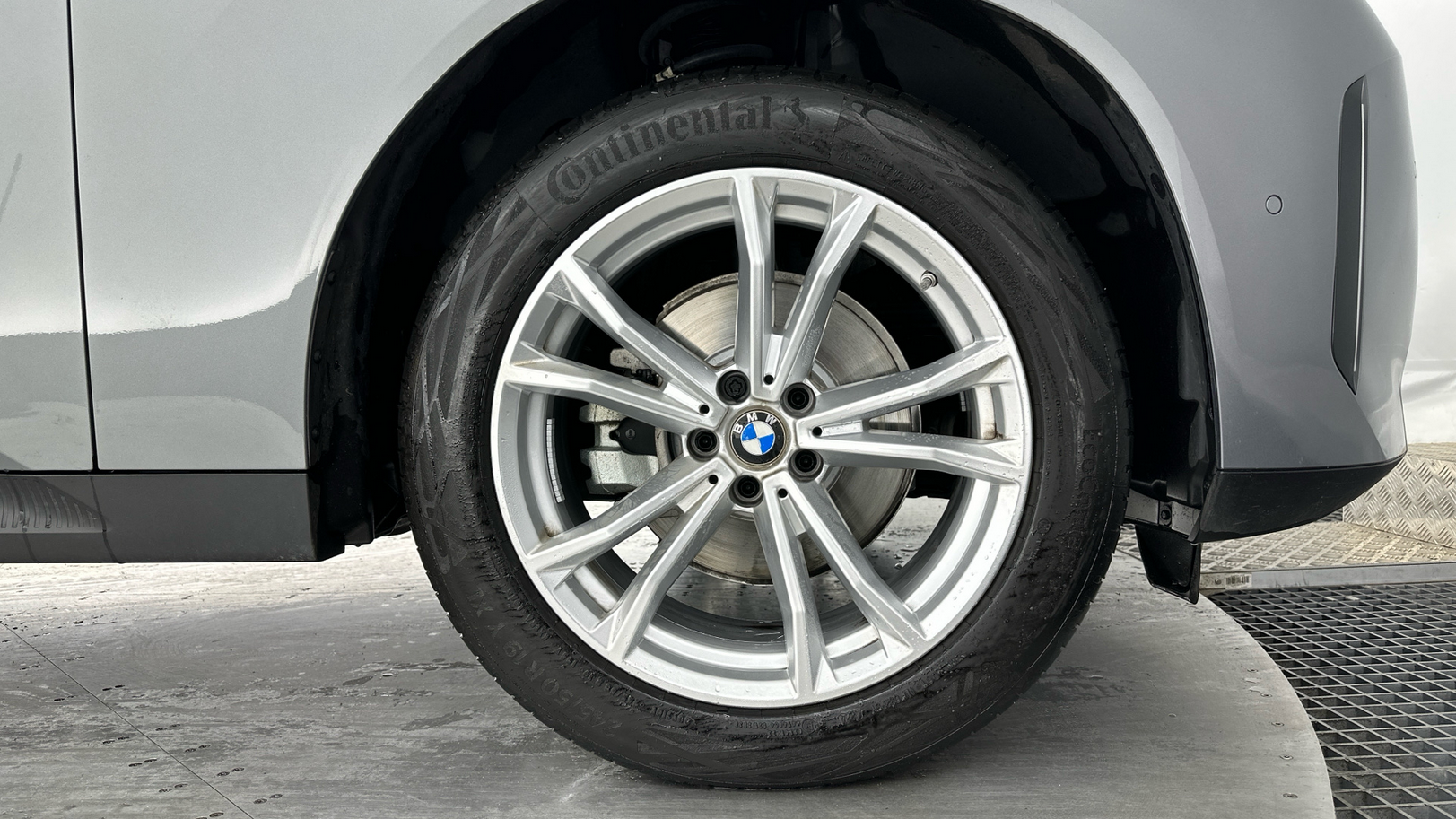 BMW X3 30e xDrive xLine PHEV in skyscraper grey